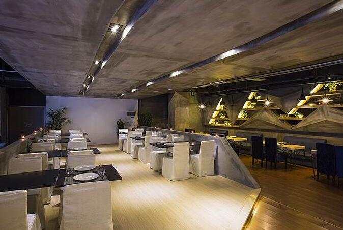 照明革新:智能照明系統為餐廳裝修增添新亮點