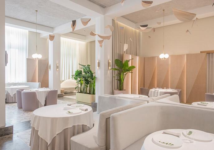 餐廳裝修設(shè)計(jì)全攻略:打造舒適與格調(diào)并存的用餐空間